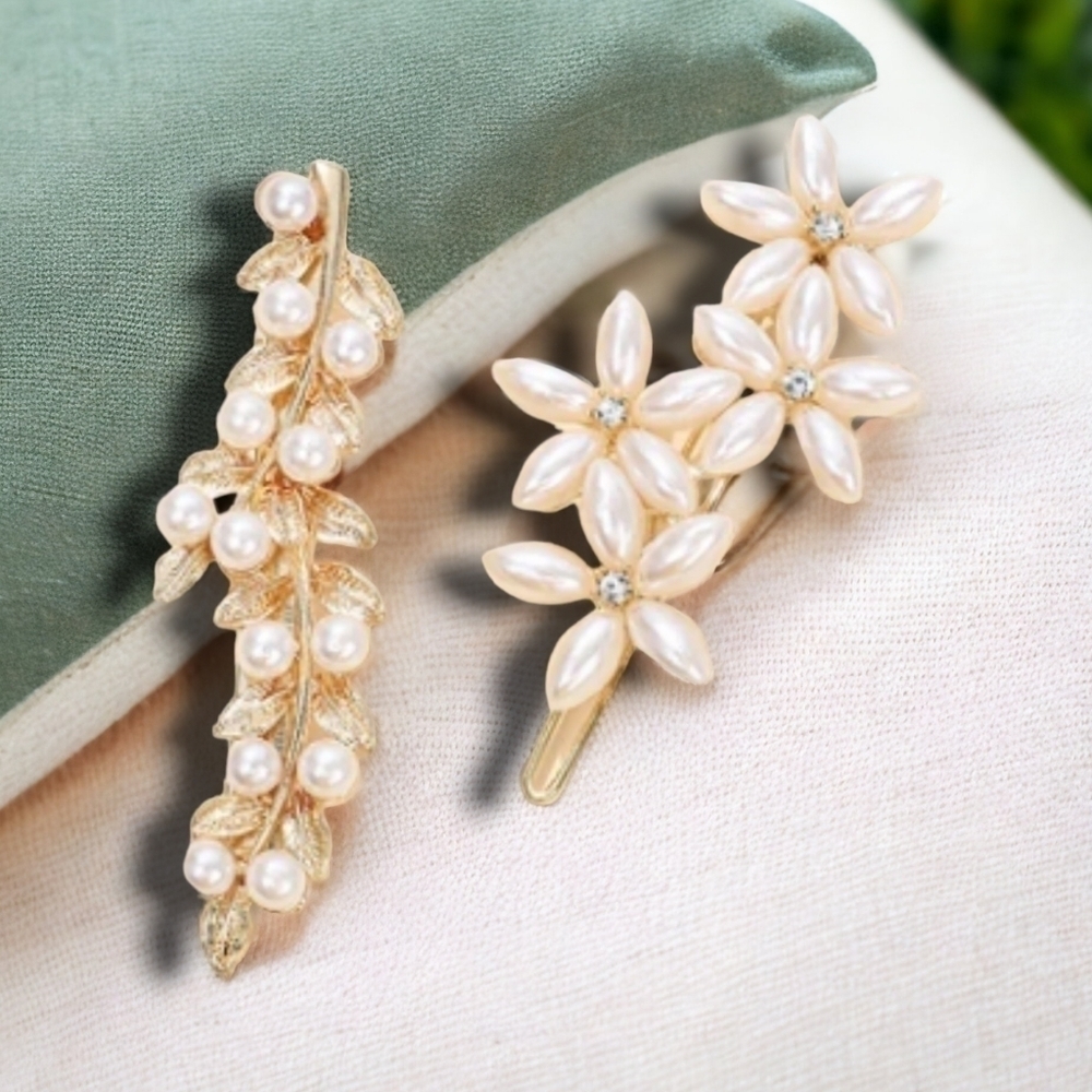 NWT 2 Pc Pearl and Crystal Hair Clip/ barette set